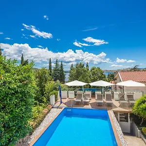 Apartment Ava, Omišalj
